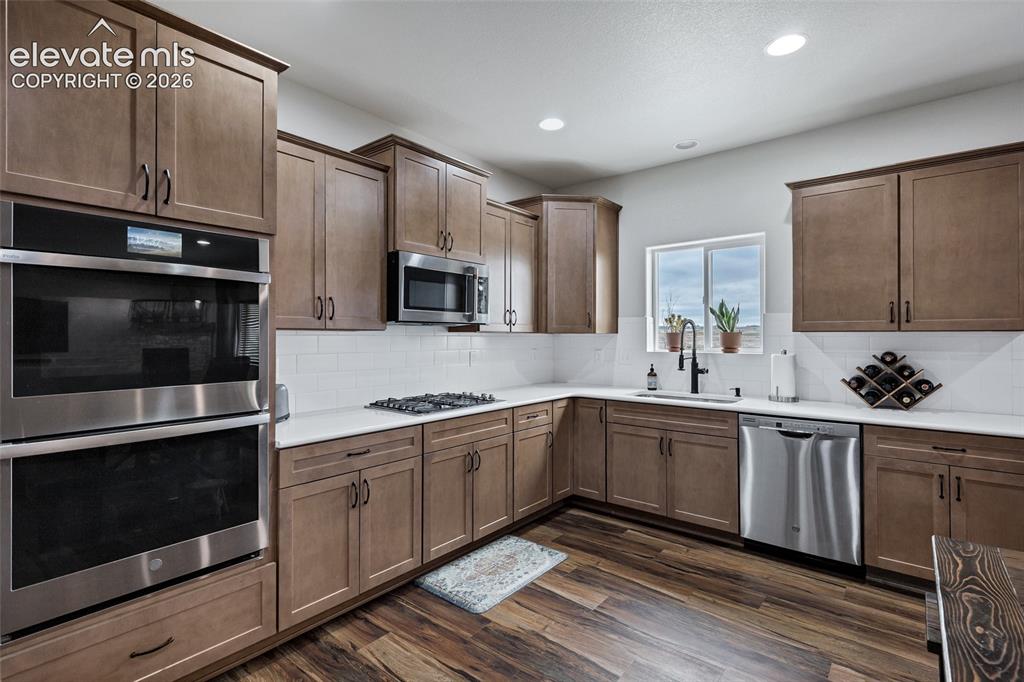 9003 Yellowtail Way