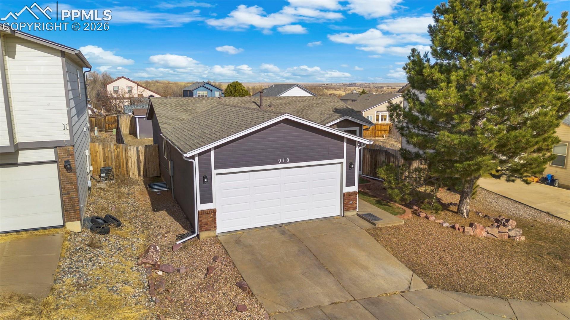 910 Lords Hill Drive
