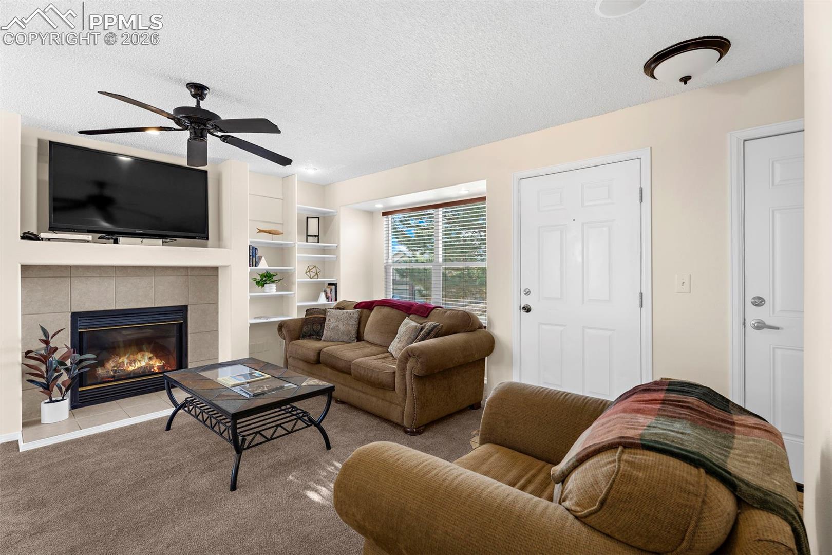 910 Lords Hill Drive