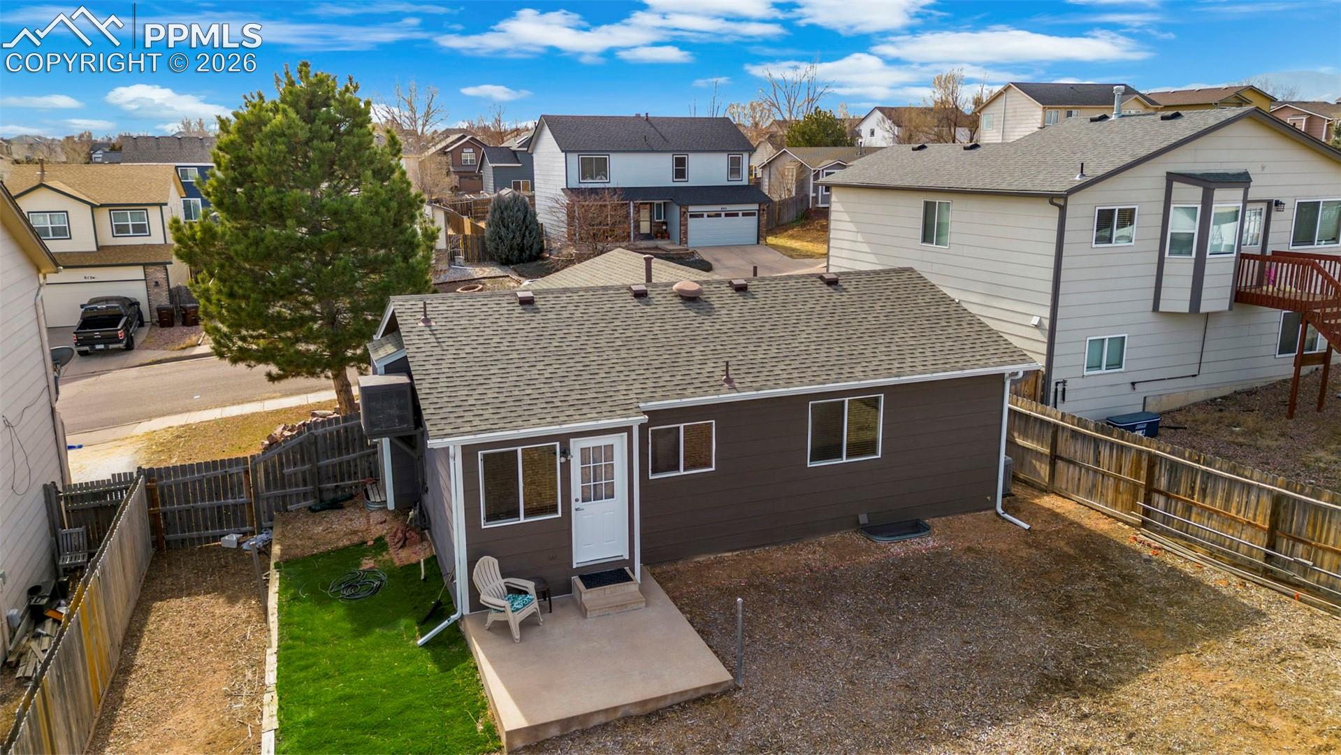 910 Lords Hill Drive