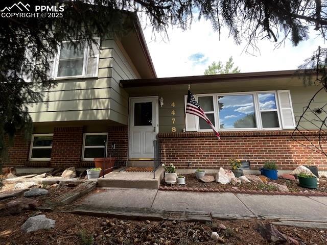 4478 Teeter Totter Circle