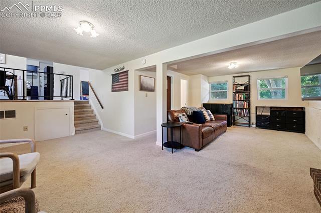 4478 Teeter Totter Circle