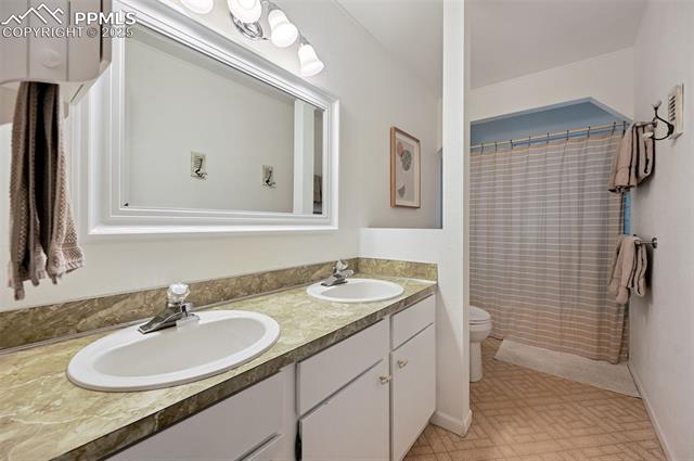 4478 Teeter Totter Circle