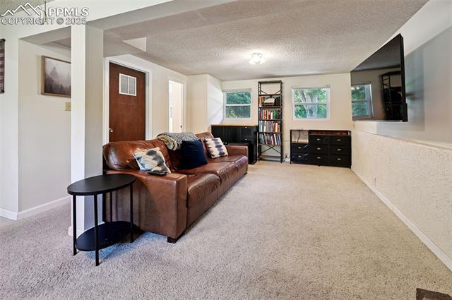 4478 Teeter Totter Circle