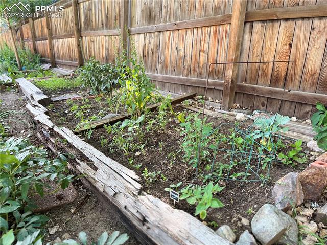 4478 Teeter Totter Circle