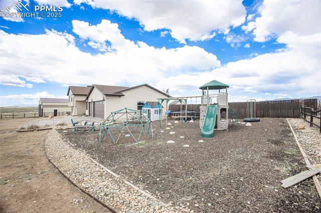 18599 Soapstone View