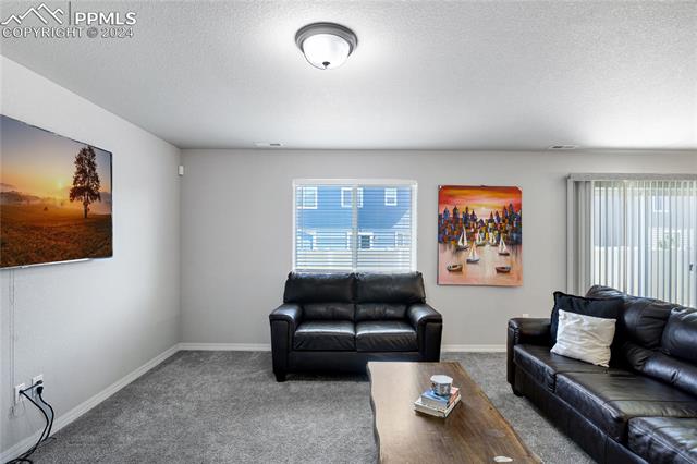 10935 Quercia Circle