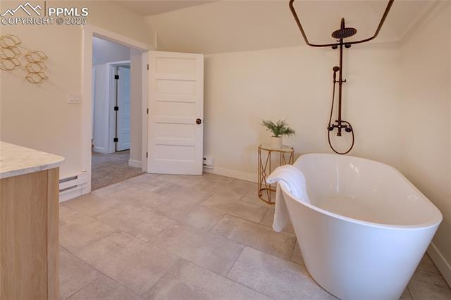 1902 W Cucharras Street