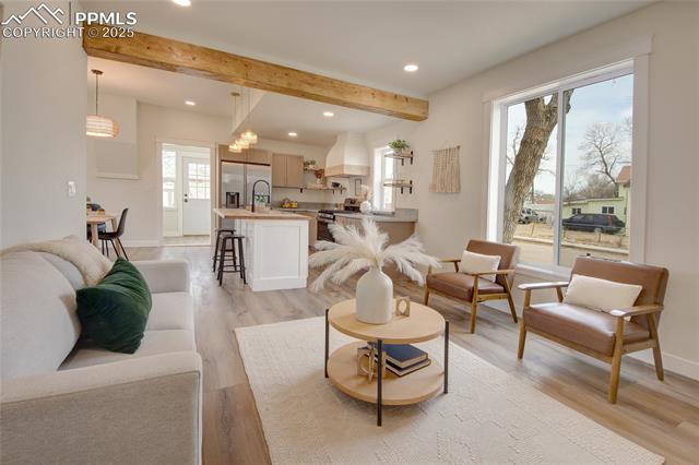 1902 W Cucharras Street