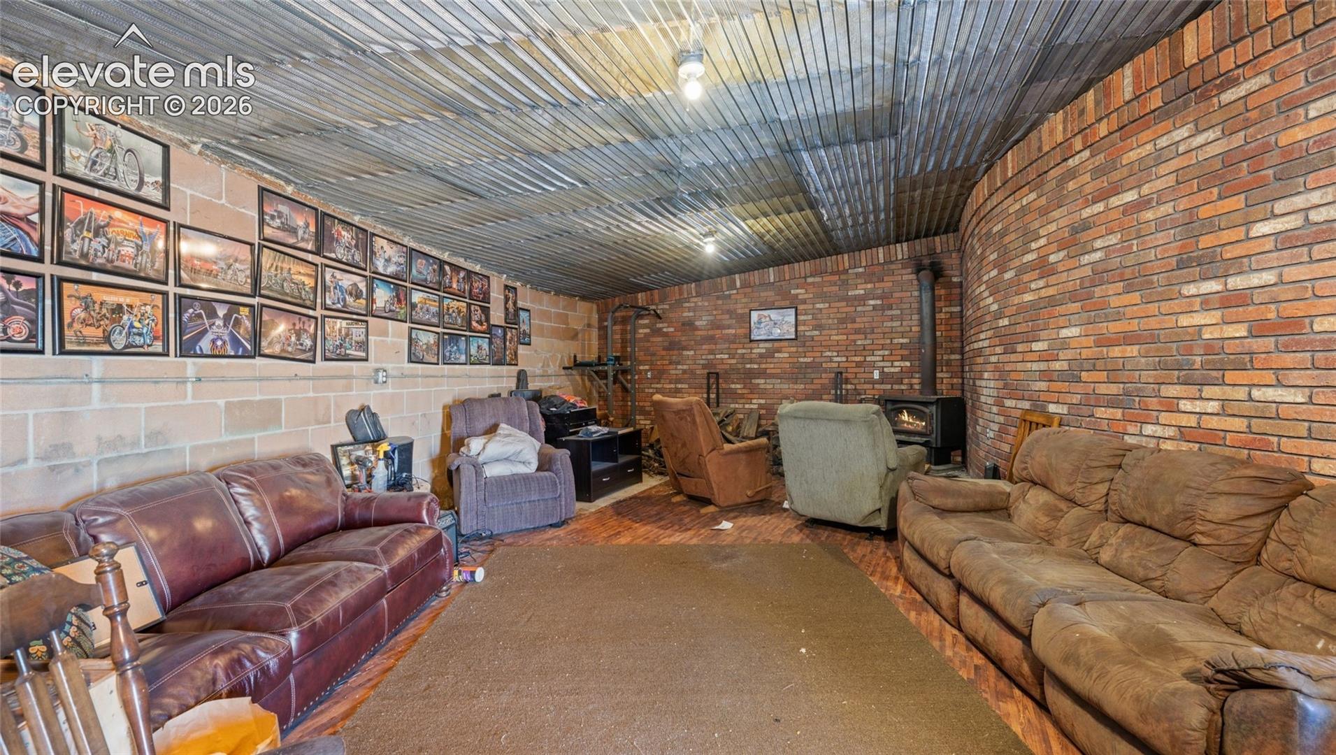 13725 Highline Drive