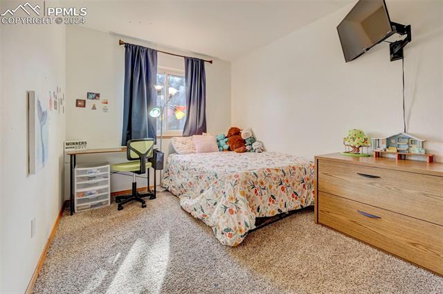 3525 Flying Horse Road