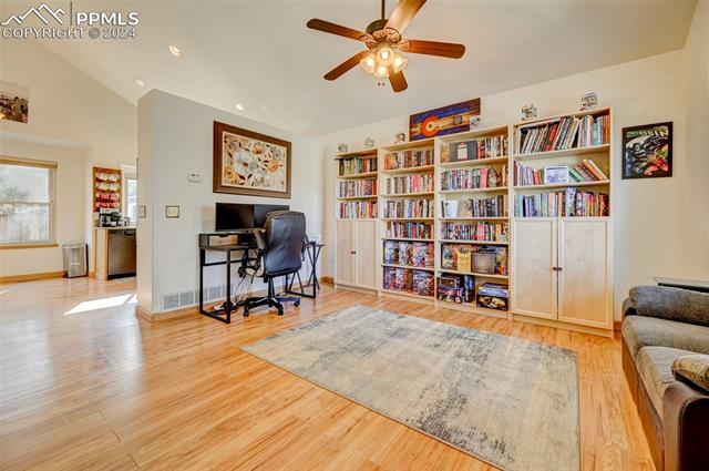 3525 Flying Horse Road