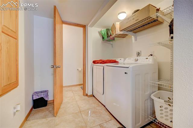 3525 Flying Horse Road