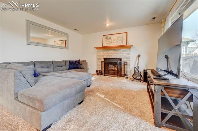 3525 Flying Horse Road