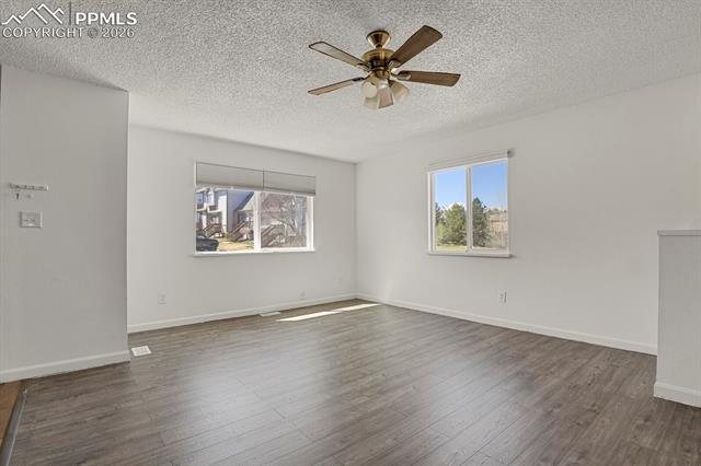 1846 Erin Loop