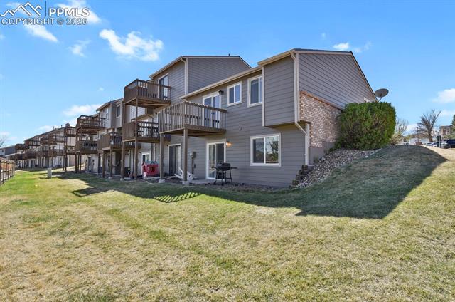 1846 Erin Loop