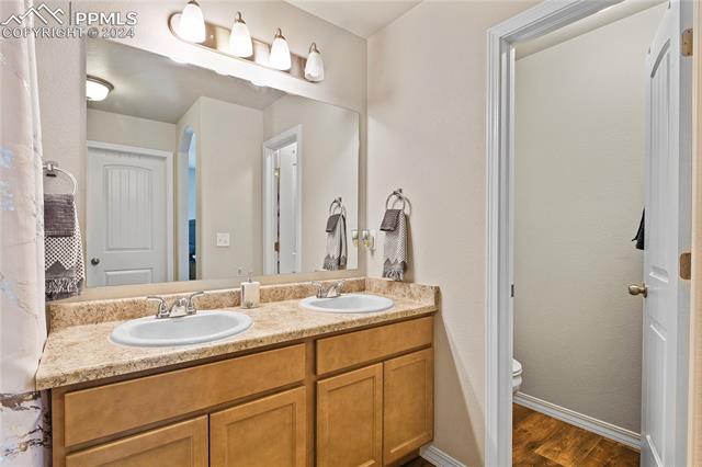 10605 Traders Parkway