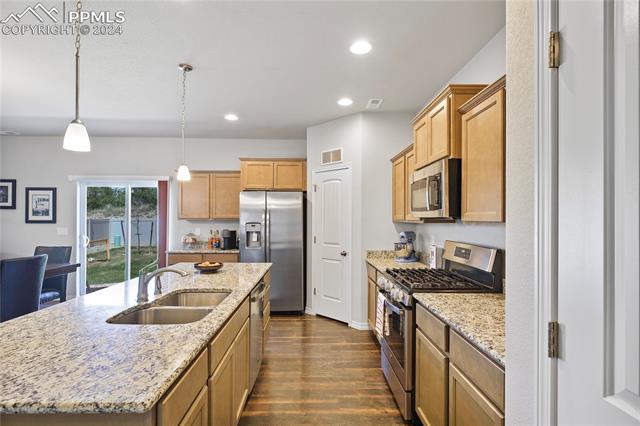 10605 Traders Parkway