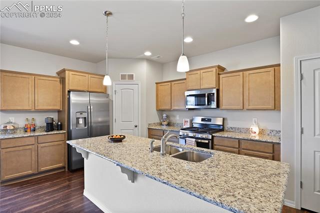 10605 Traders Parkway