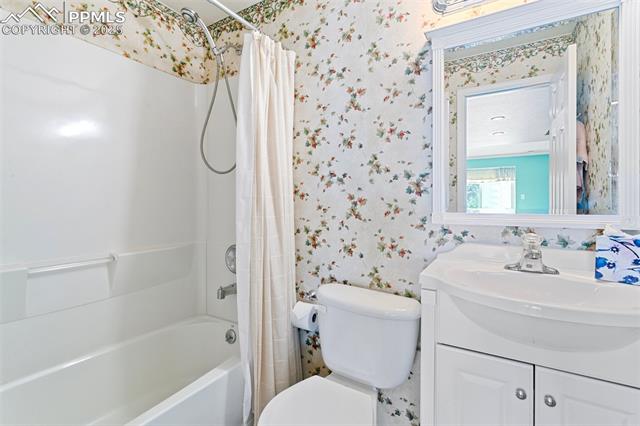 6675 Cabin Creek Drive