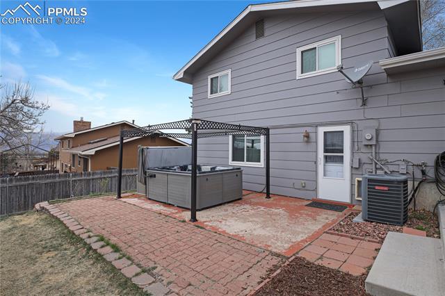 3934 Iron Horse Trail