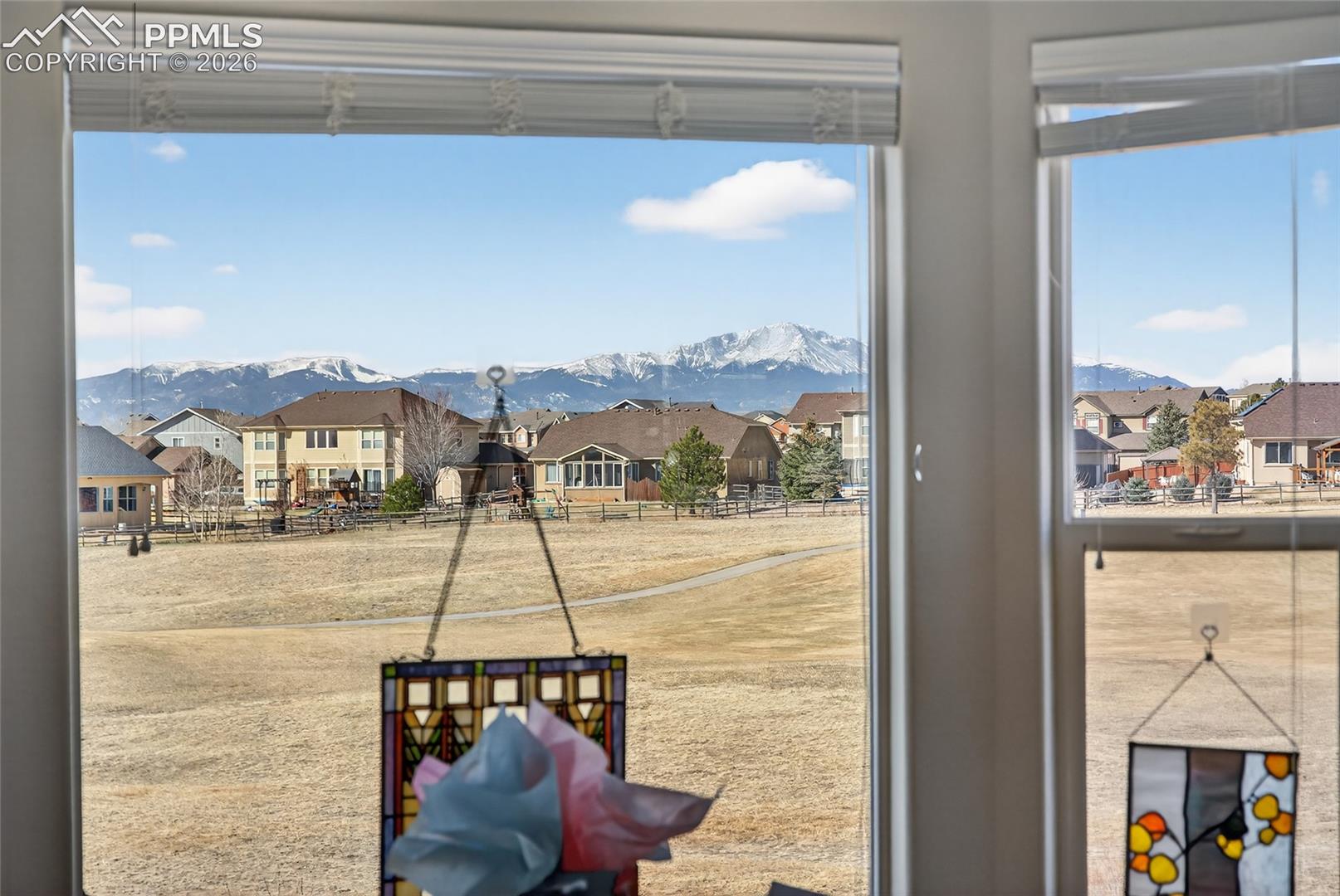 10862 Torreys Peak Way