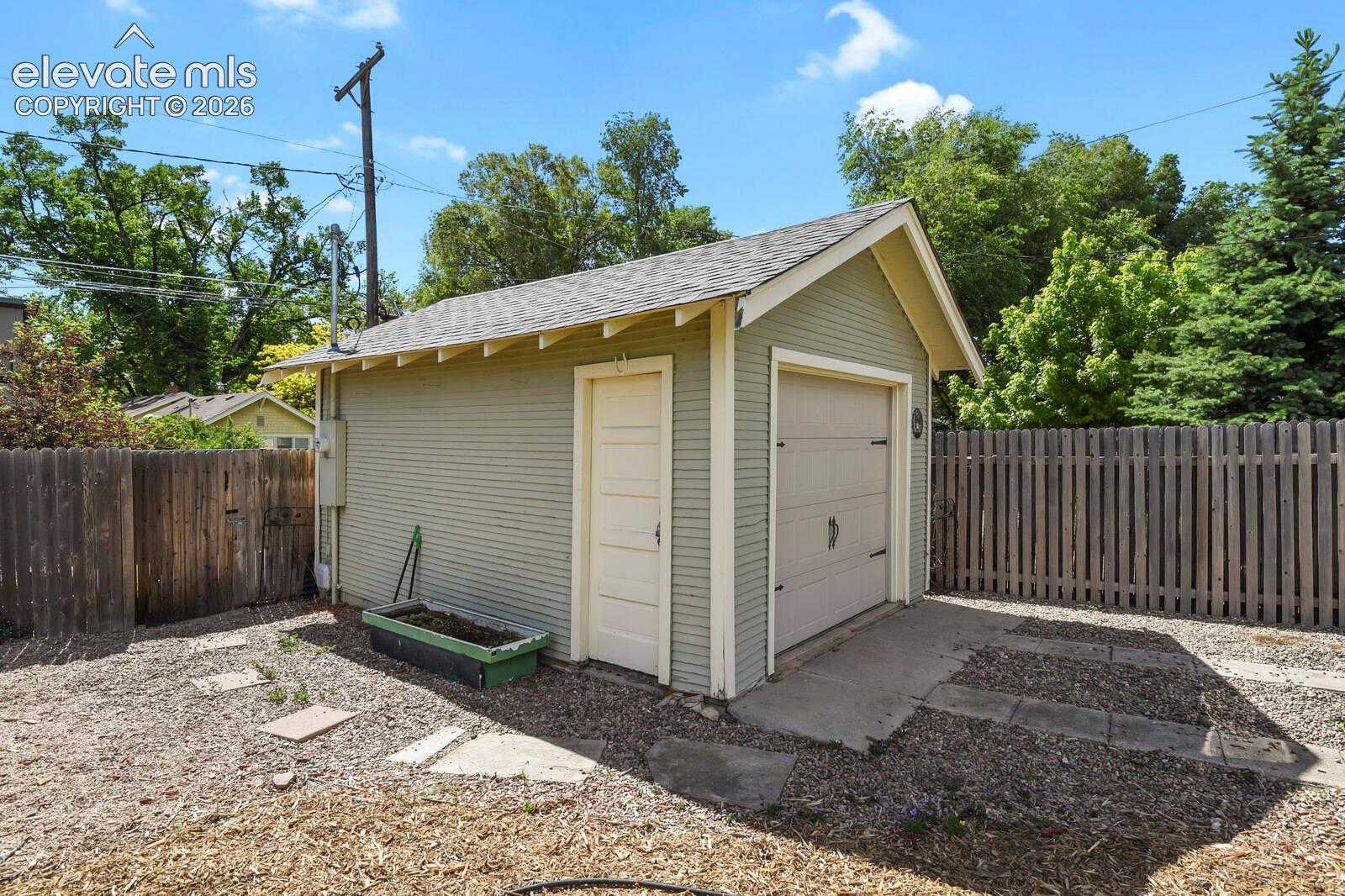 1507 N El Paso Street
