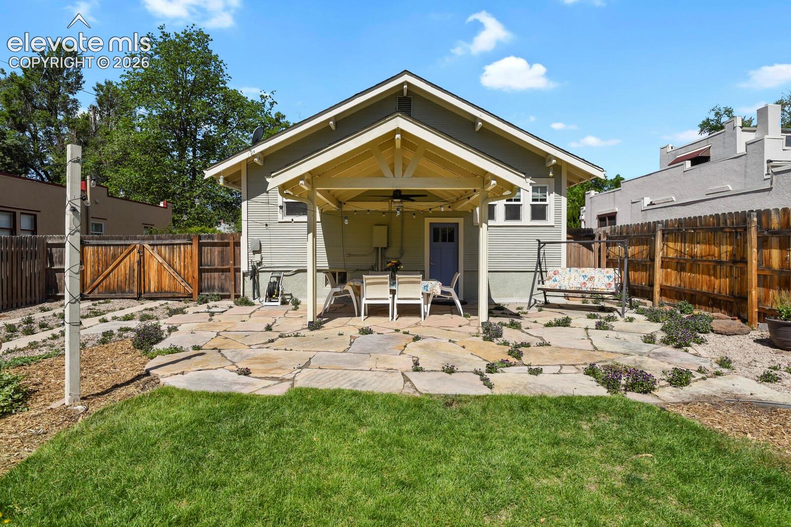 1507 N El Paso Street