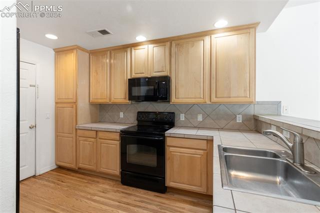 4317 Prestige Point