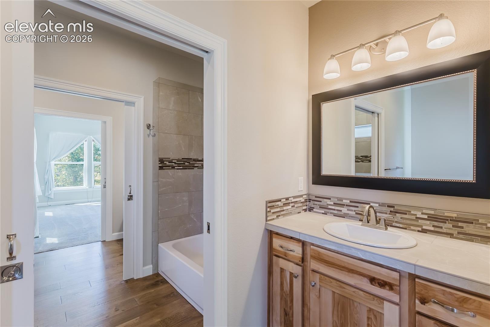 407 Silvermoon Heights