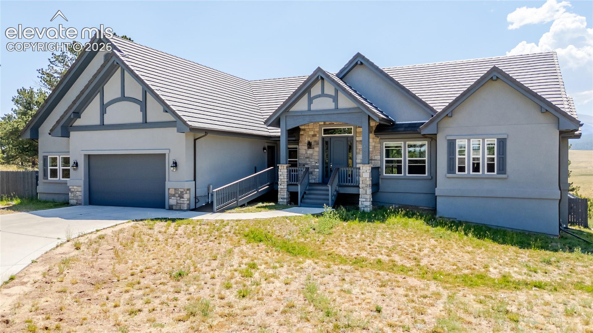 407 Silvermoon Heights