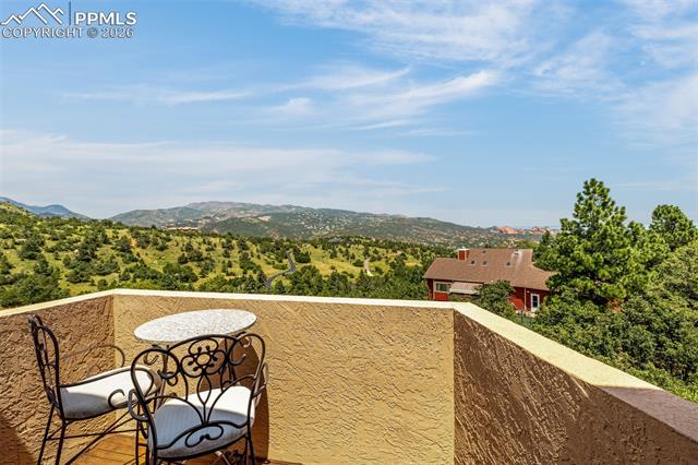 531 Crystal Hills Boulevard