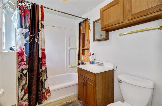 423 N El Paso Street