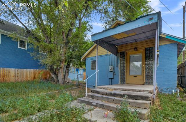 423 N El Paso Street