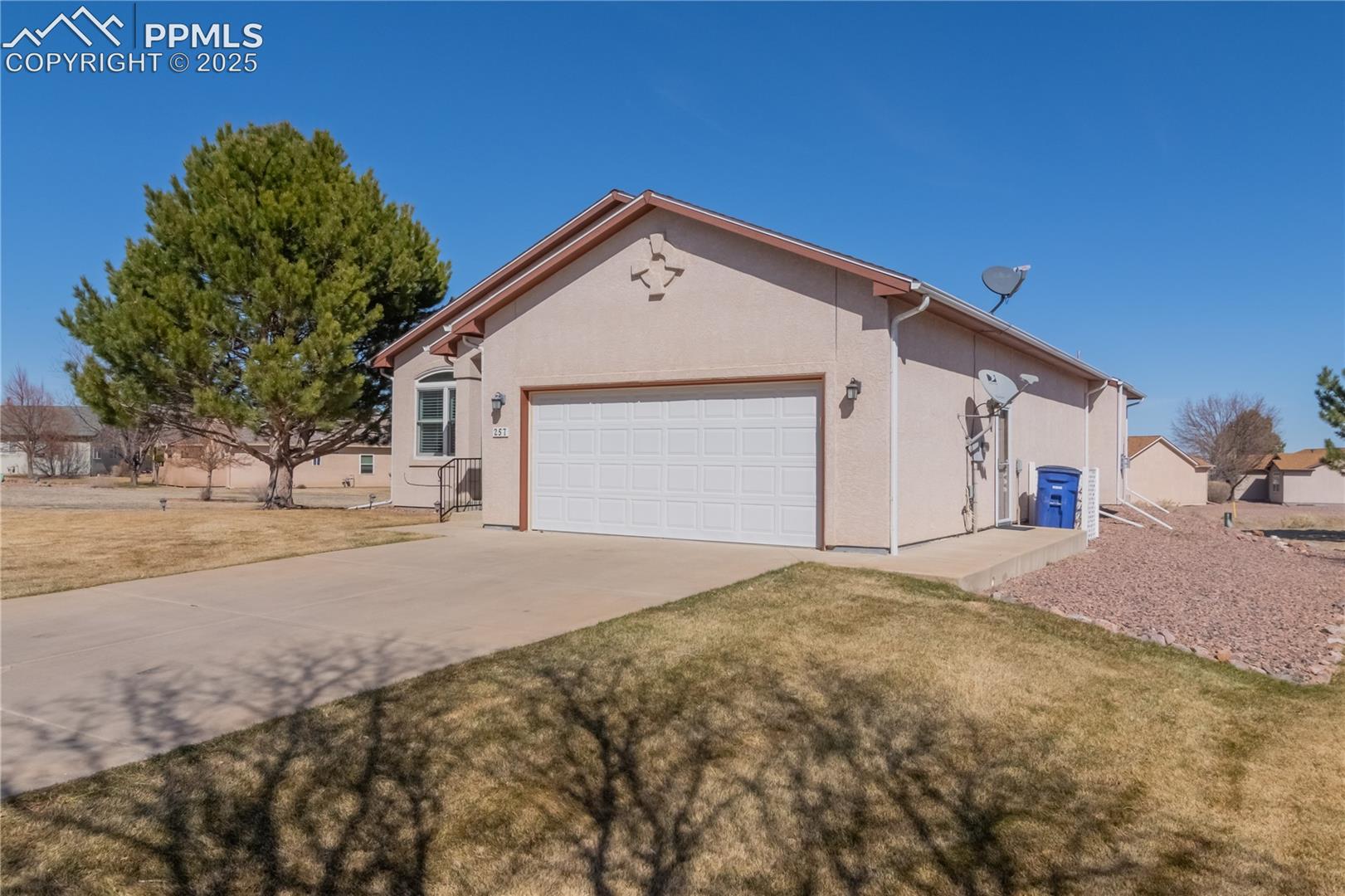 257 E Linden Avenue