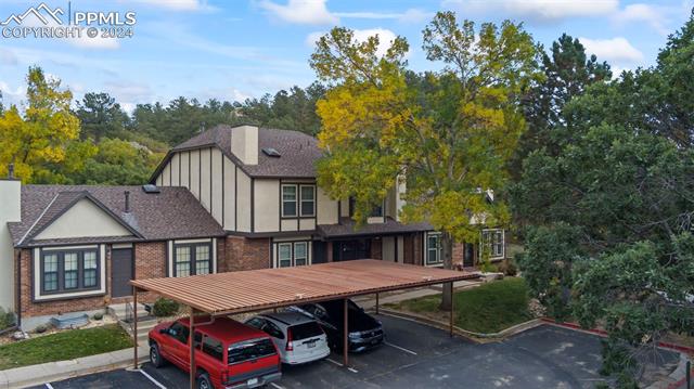1613 Carnavon Place