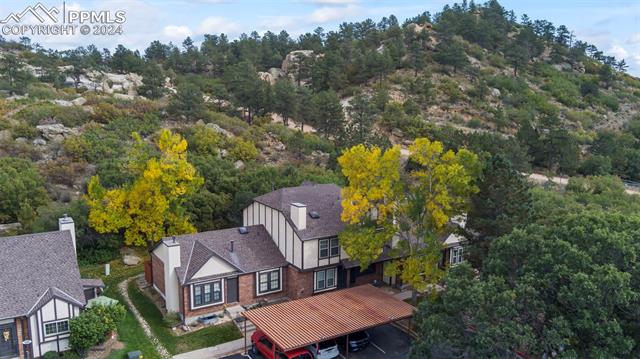 1613 Carnavon Place