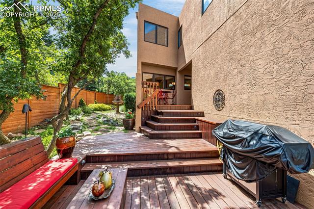 531 Crystal Hills Boulevard