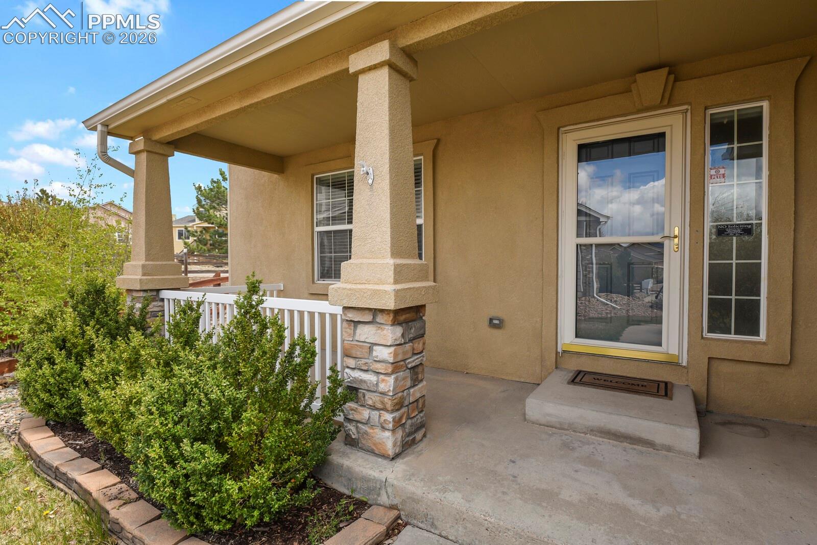 15884 Paiute Circle