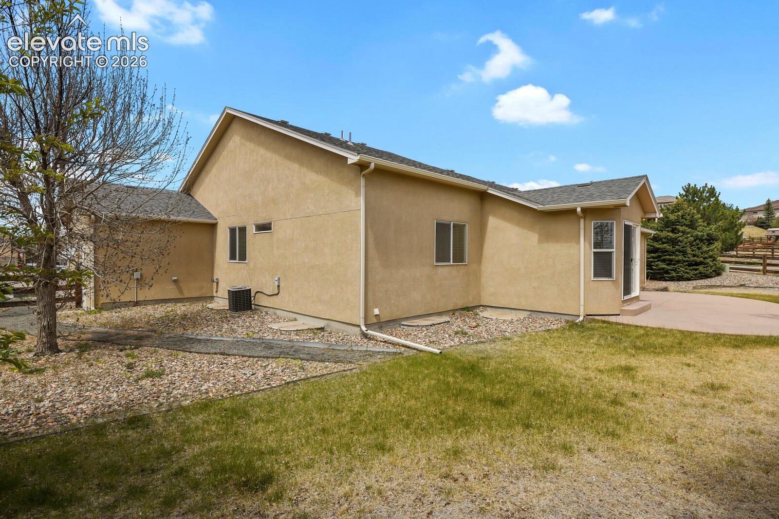 15884 Paiute Circle