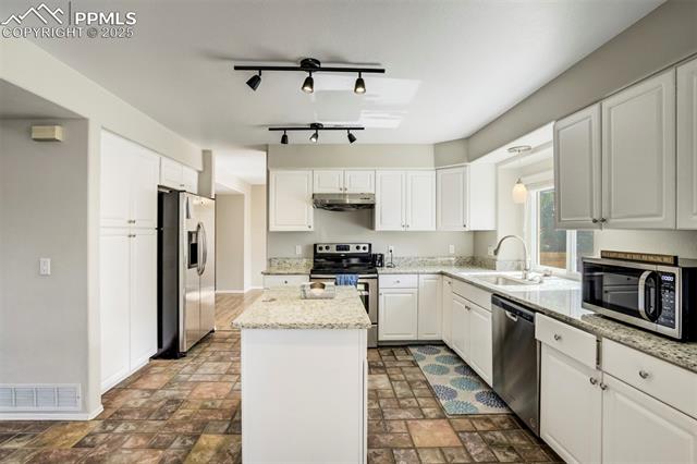 1565 Charmwood Drive