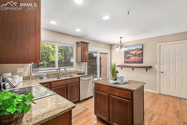 6540 Mustang Pony Way