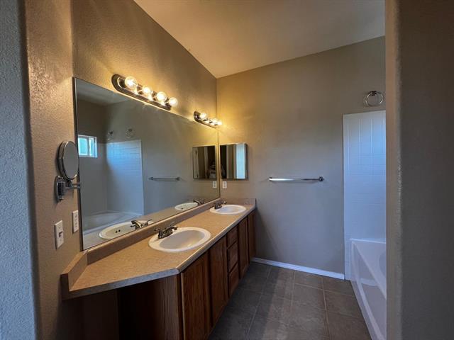 5634 Pioneer Mesa Drive