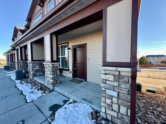 5572 Stetson Hills Boulevard