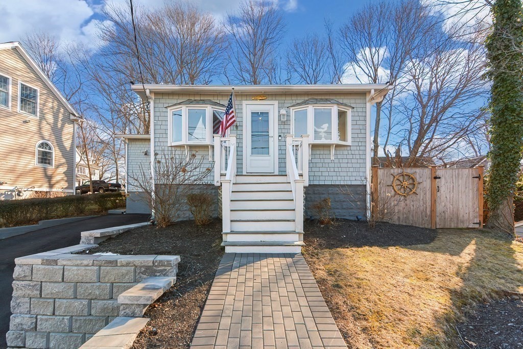 243 W Shore Dr