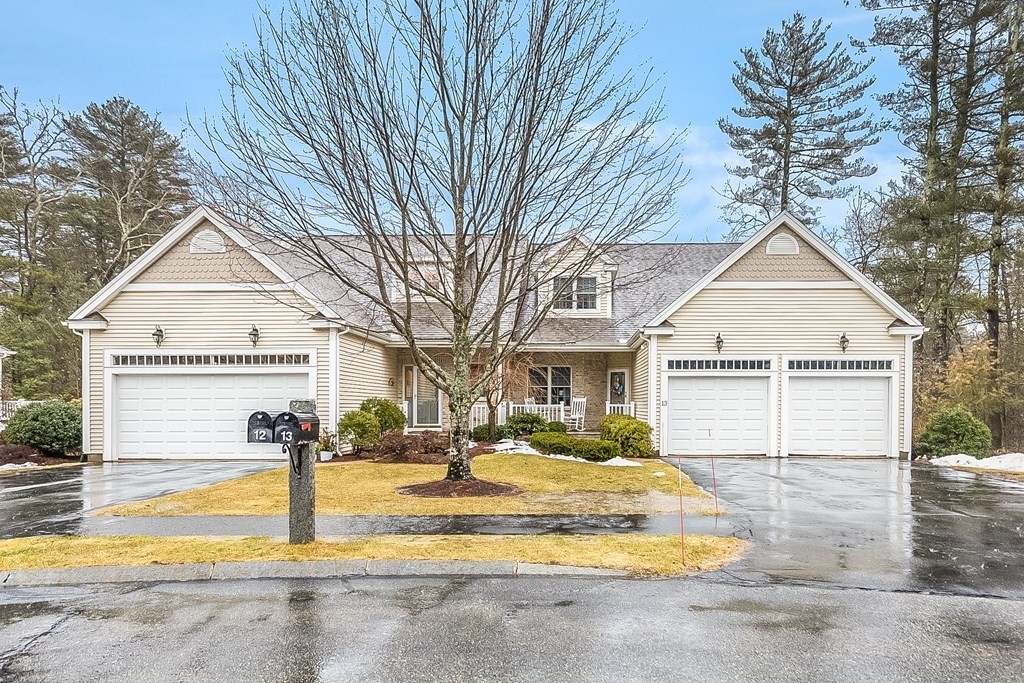 12 Raymond Ct # 12