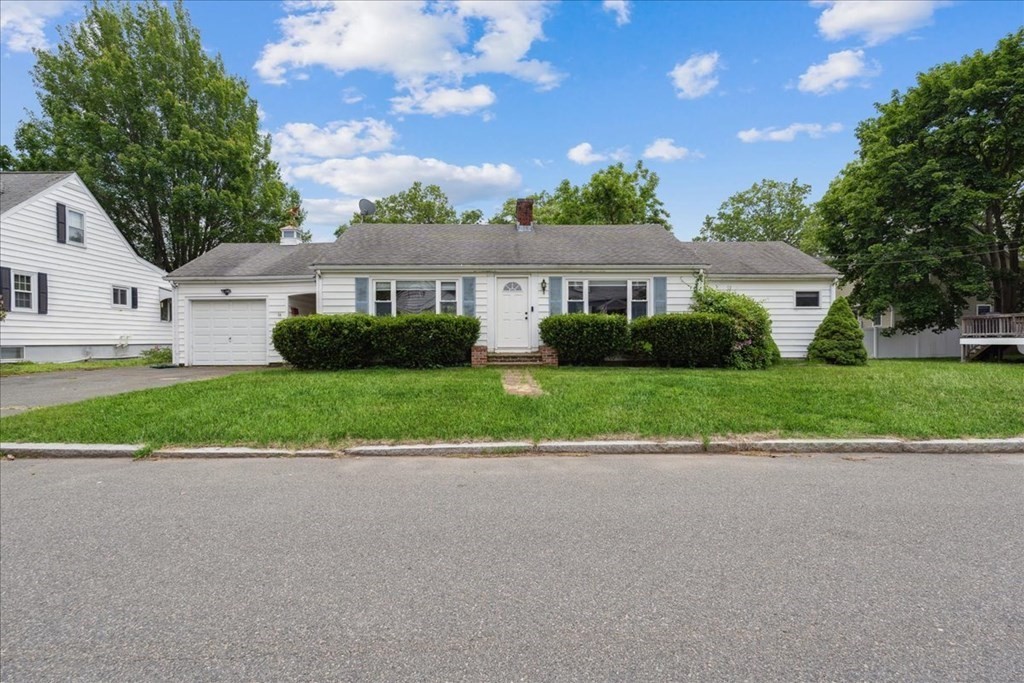 16 Ledgewood Ave
