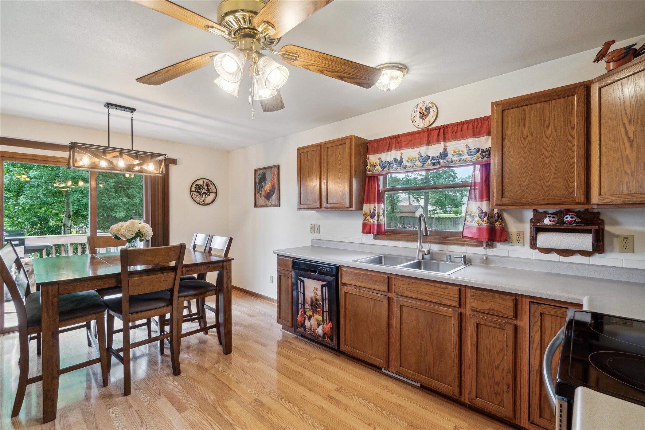 3221 Shortridge Dr, Caledonia