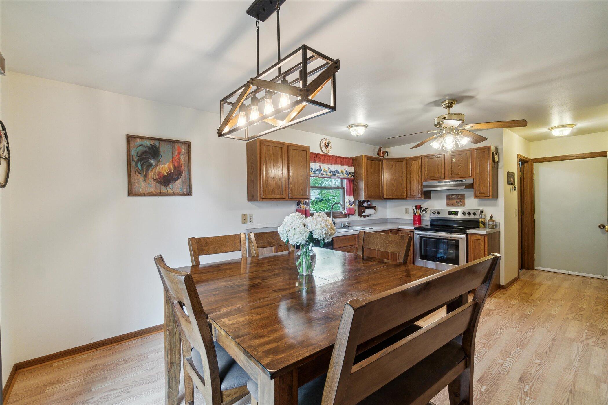3221 Shortridge Dr, Caledonia