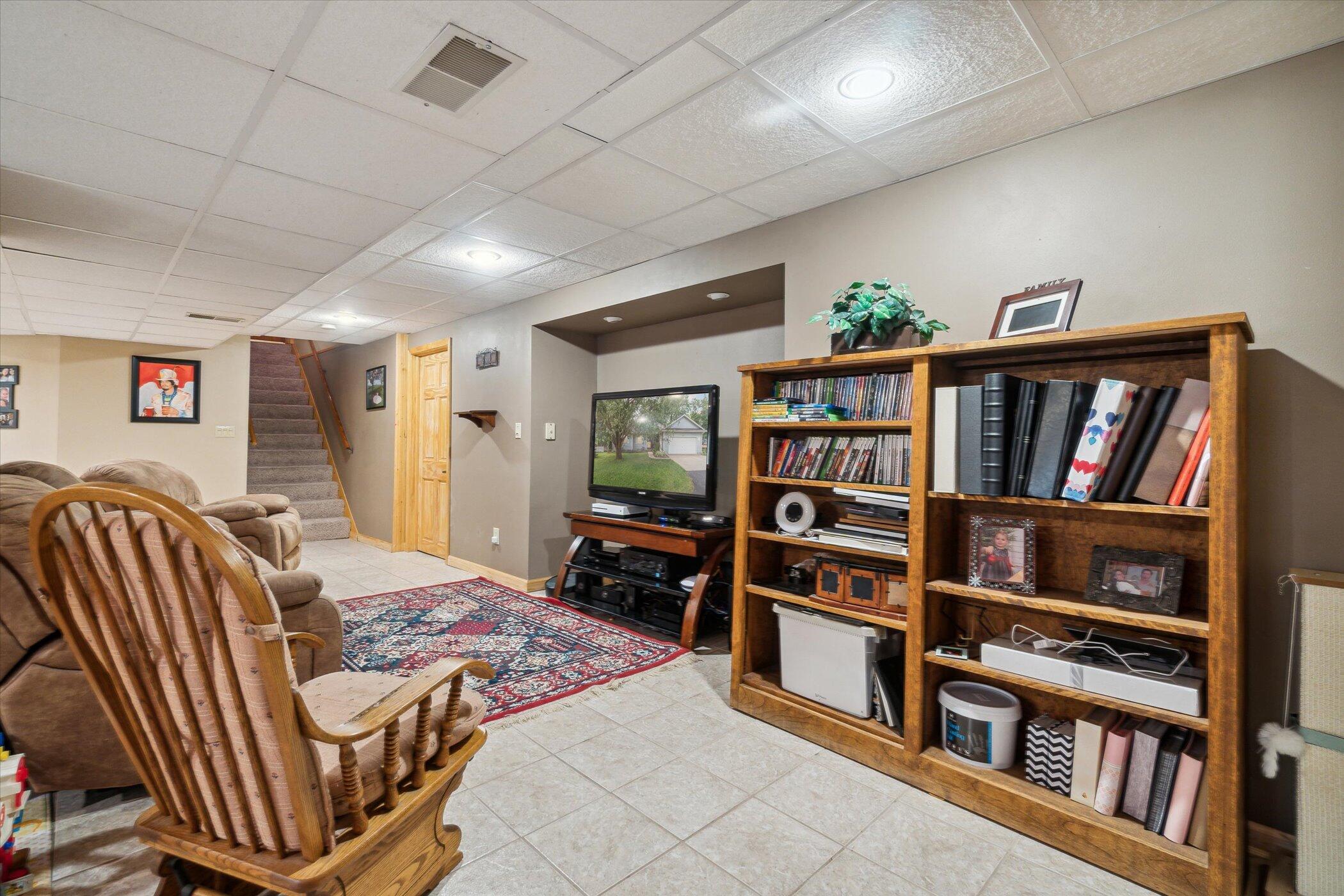 3221 Shortridge Dr, Caledonia